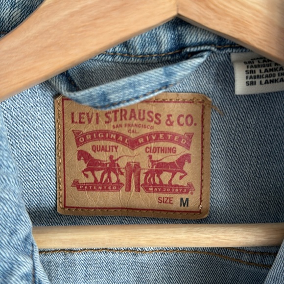 Levi’s Jean Jacket - Picture 3 of 3